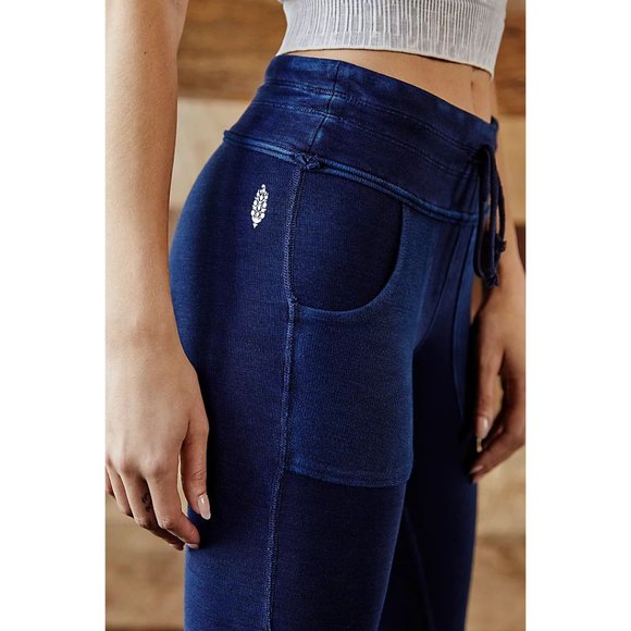 🎉LAST CHANCE🎉 FP MOVEMENT Kyoto Leggings / Navy - Picture 4 of 8